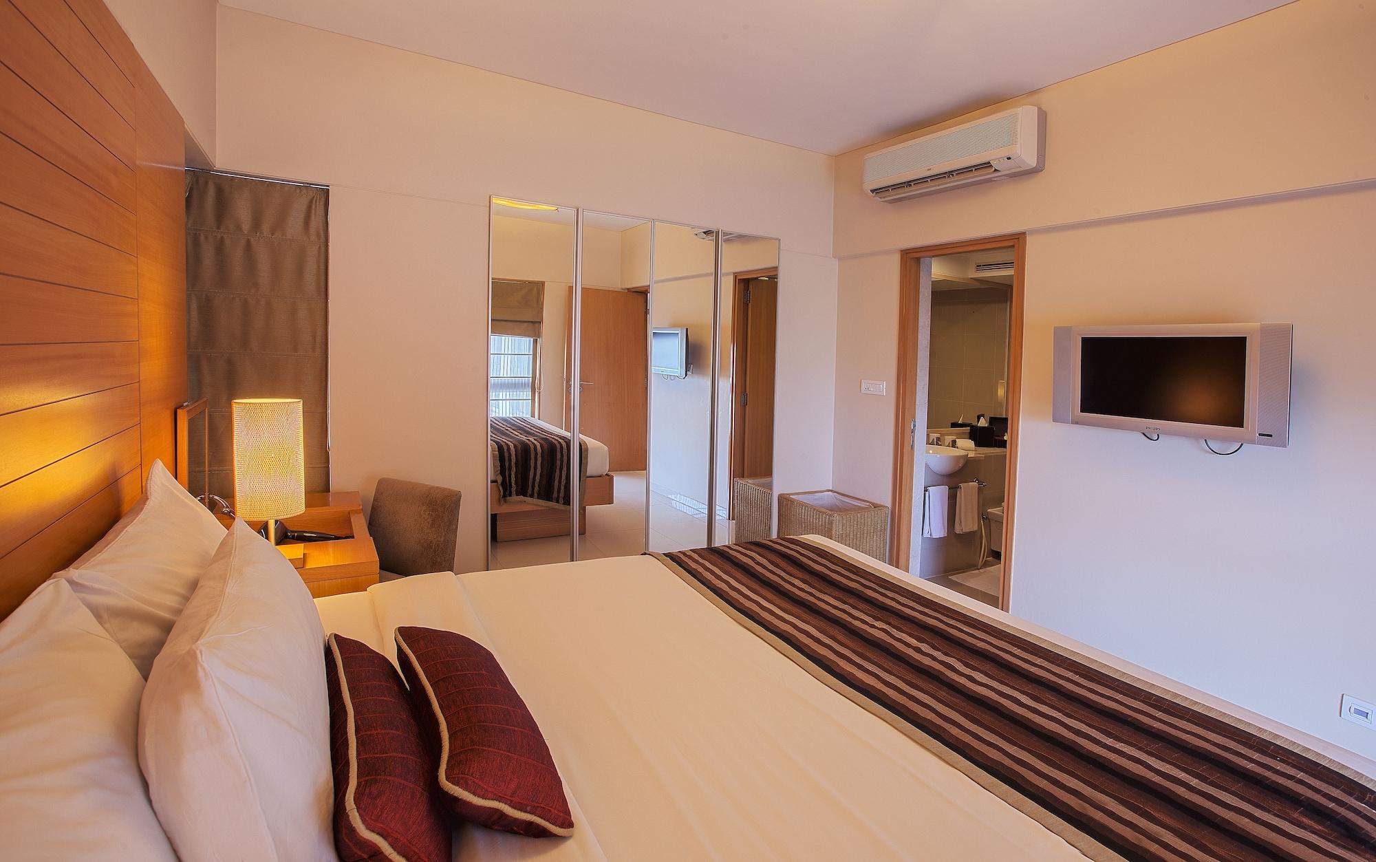 Oakwood Residence Naylor Road Pune Eksteriør bilde